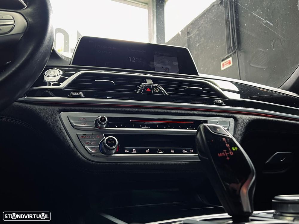 BMW 740 d xDrive Pack M - 21