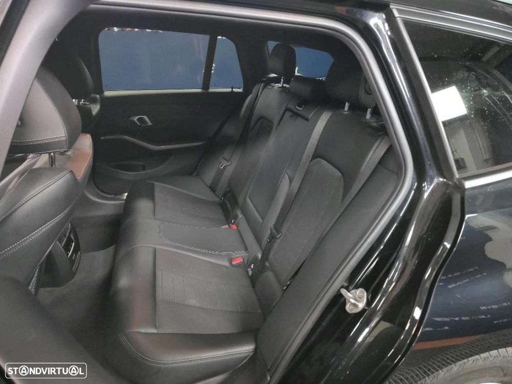 BMW 320 e Corporate Edition Auto - 11