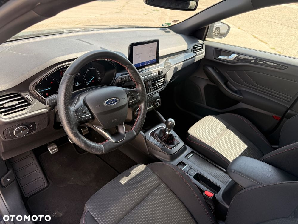 Ford Focus 2.0 EcoBlue ST-Line - 4