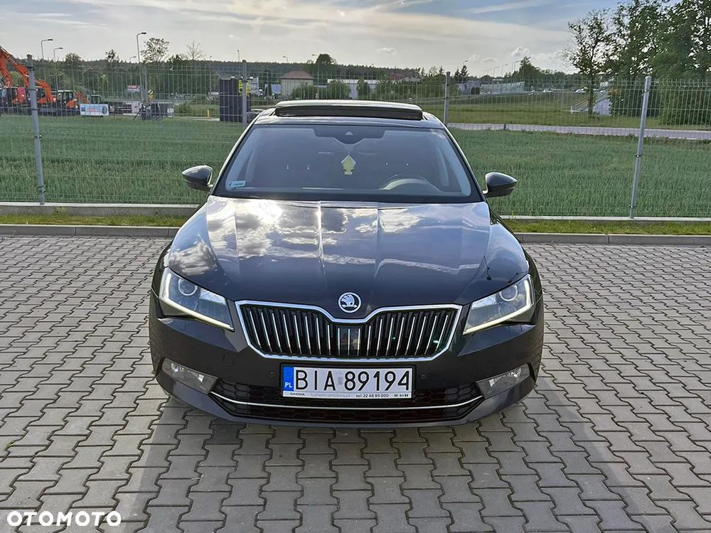 Skoda Superb 2.0 TDI 4x4 Style DSG - 1