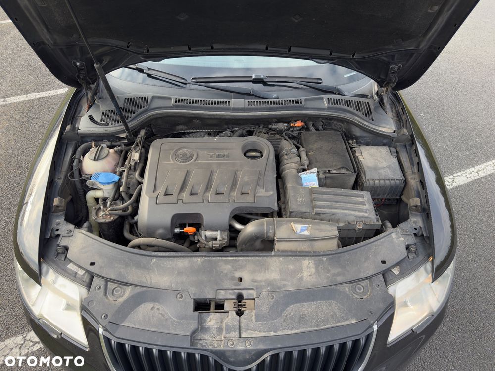 Skoda Superb 2.0 TDI Exclusive - 16