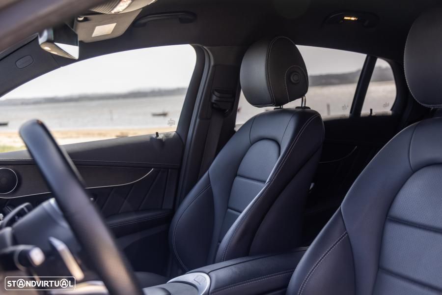 Mercedes-Benz GLC 300 e Coupe 4Matic - 32