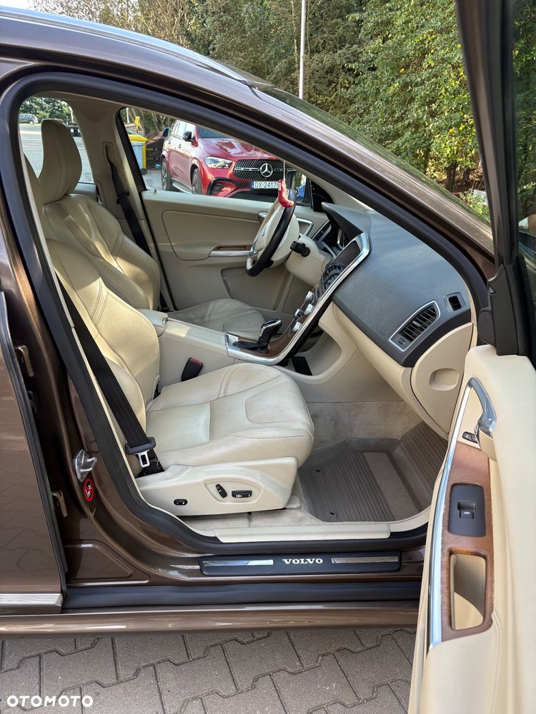 Volvo XC 60 - 28
