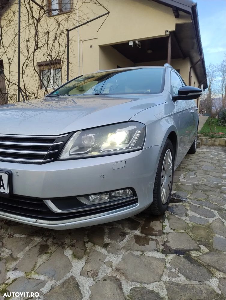 Volkswagen Passat Variant 2.0 TDI BlueMotion Technology DSG Trendline - 1