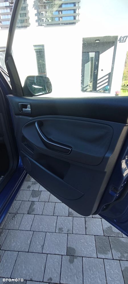 Ford Focus C-Max - 11