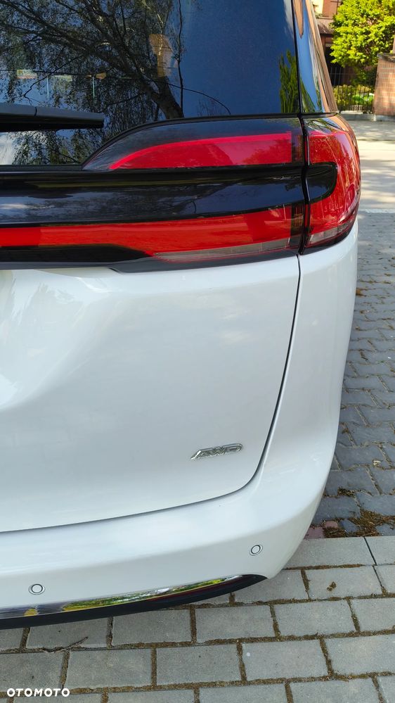 Chrysler Pacifica - 26