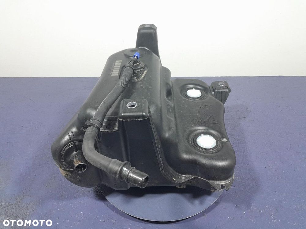 SKODA SUPERB III LIFT 2.0 TDI 190 KM ZBIORNIK ADBLUE 3Q0131877D - 4