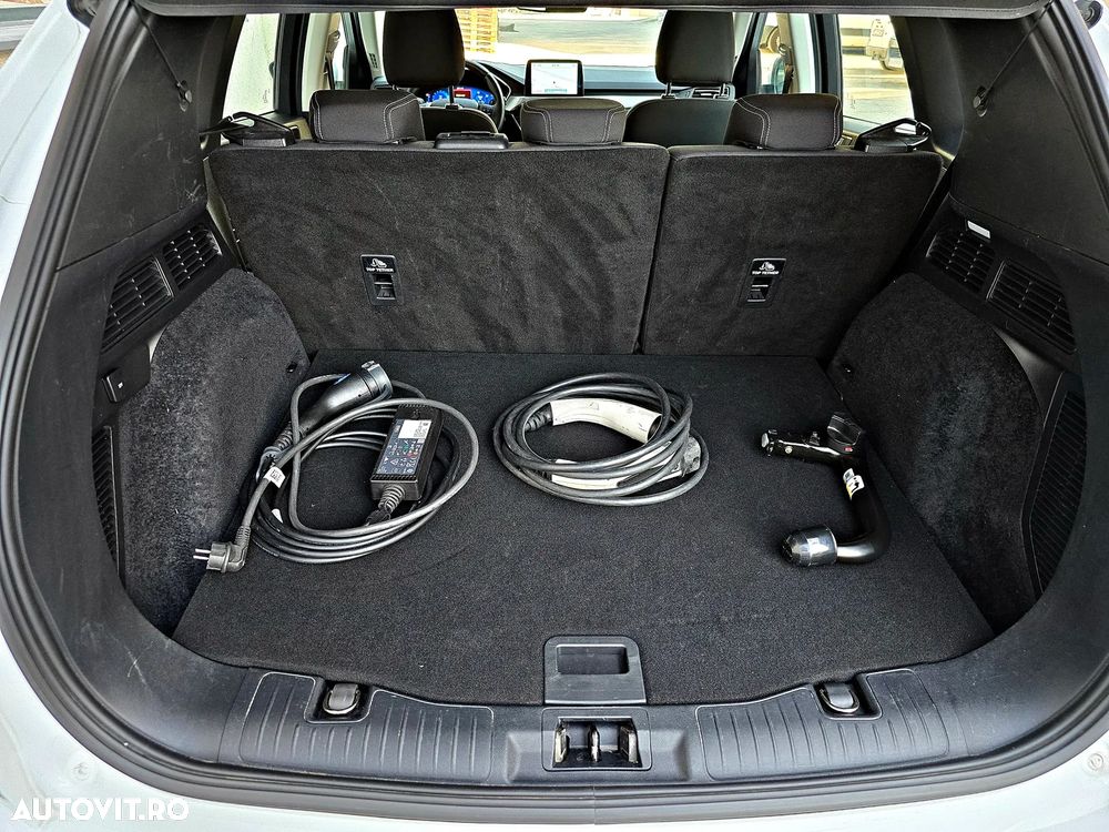Ford Kuga 2.5 Duratec PHEV Titanium - 38