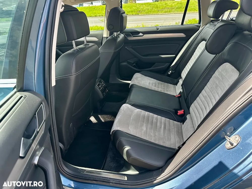 Volkswagen Passat 2.0 TDI DSG 4Motion Highline - 16
