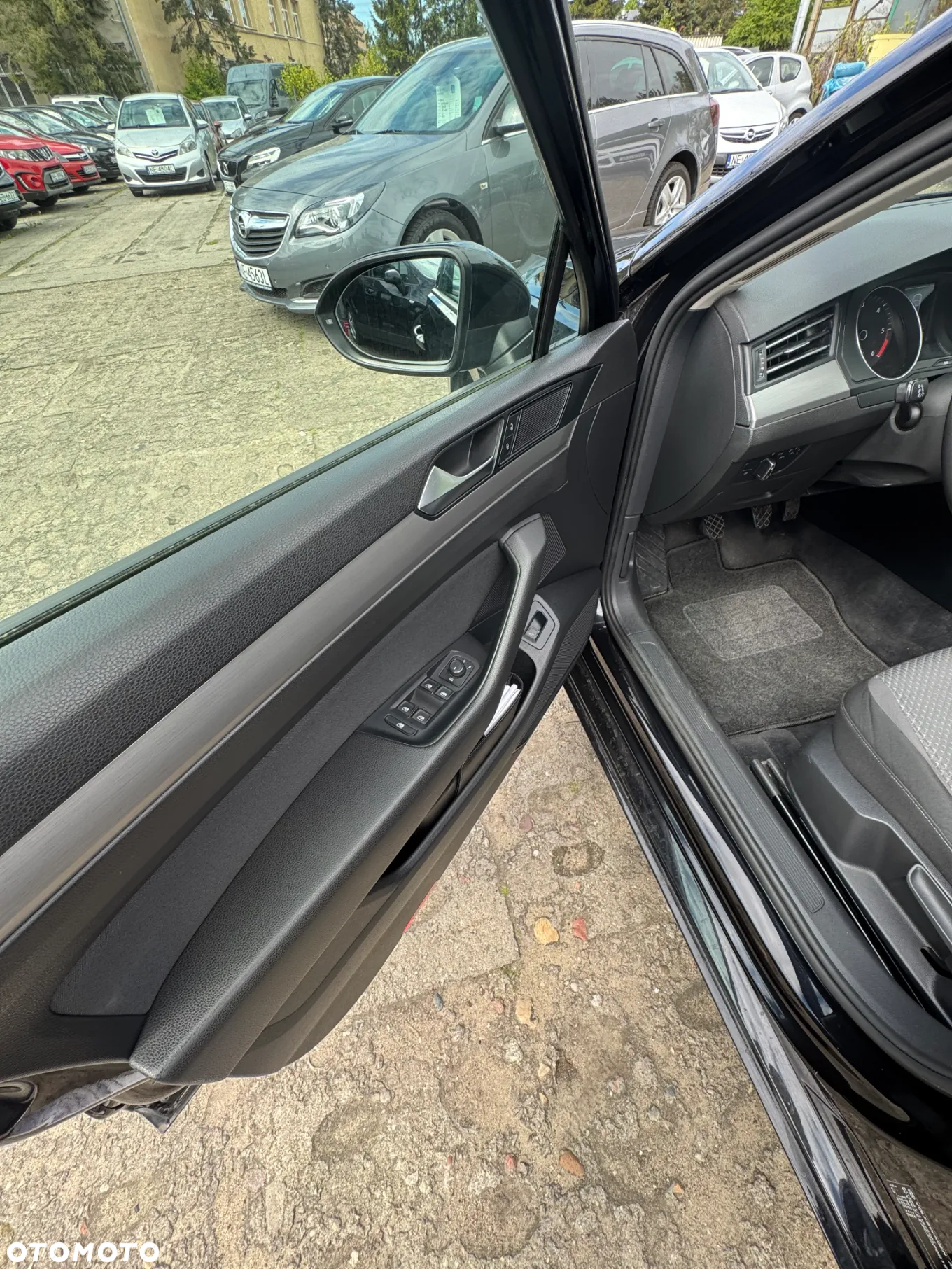 Volkswagen Passat 2.0 TDI BMT Comfortline - 17