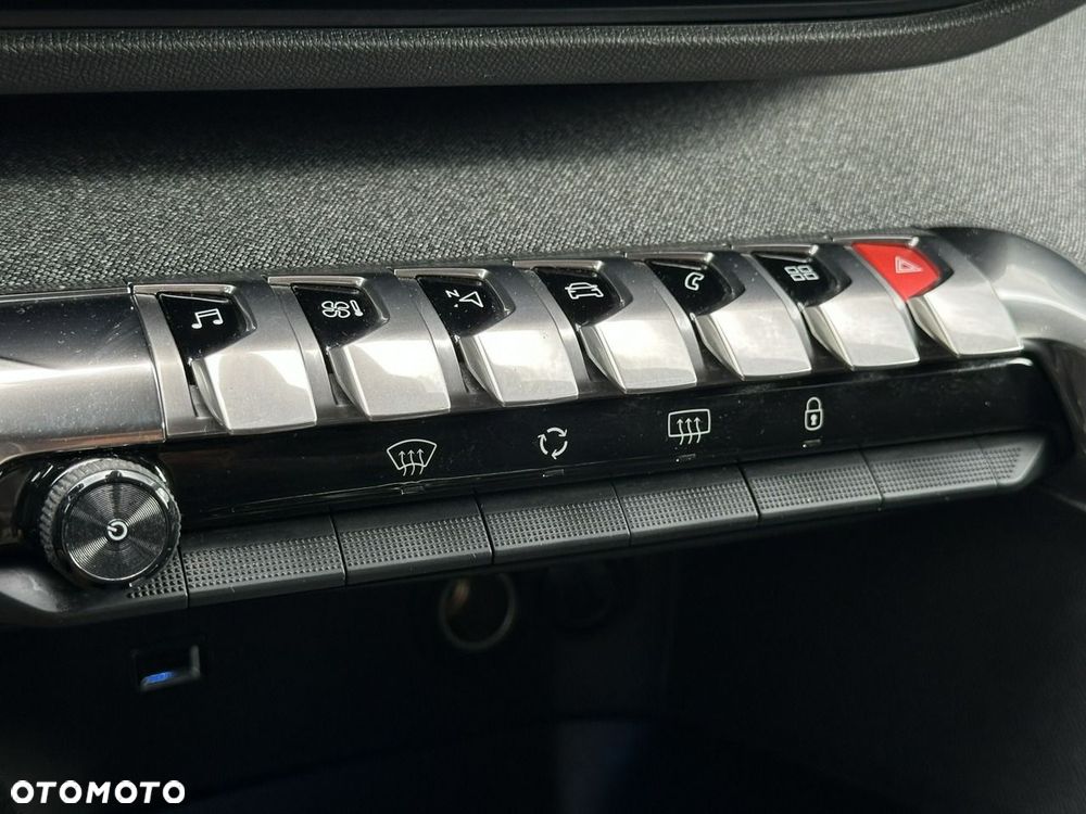 Peugeot 5008 - 28
