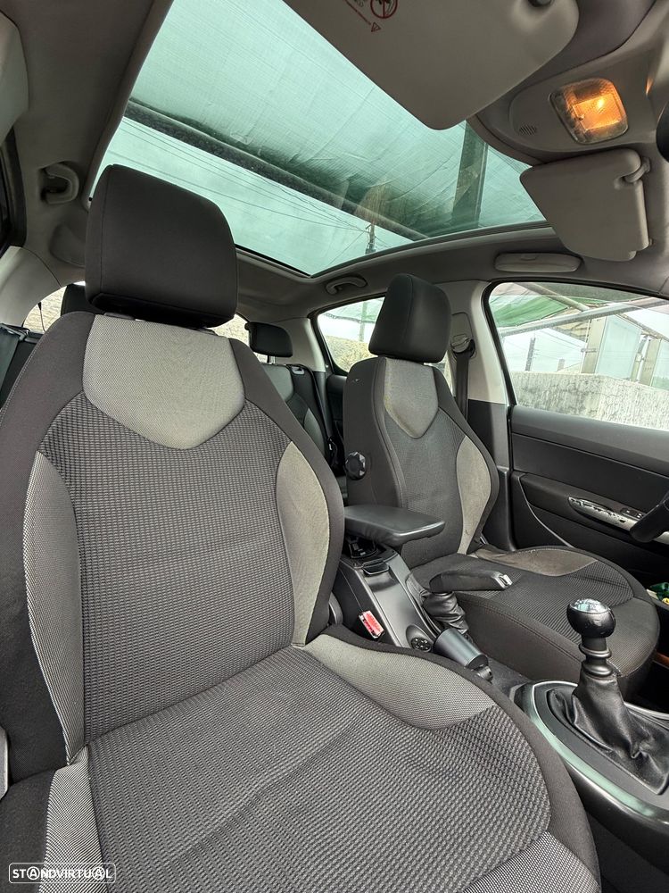 Peugeot 308 1.6 HDi Executive - 8