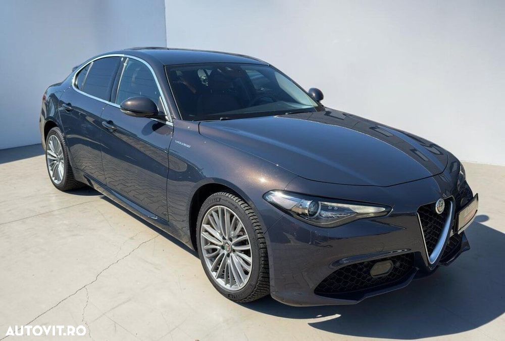 Alfa Romeo Giulia 2.0 Turbo AWD AT8 Veloce - 3