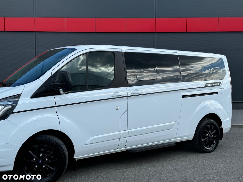 Ford Tourneo Custom 2.0 TDCi L2 Titanium SelectShift - 24