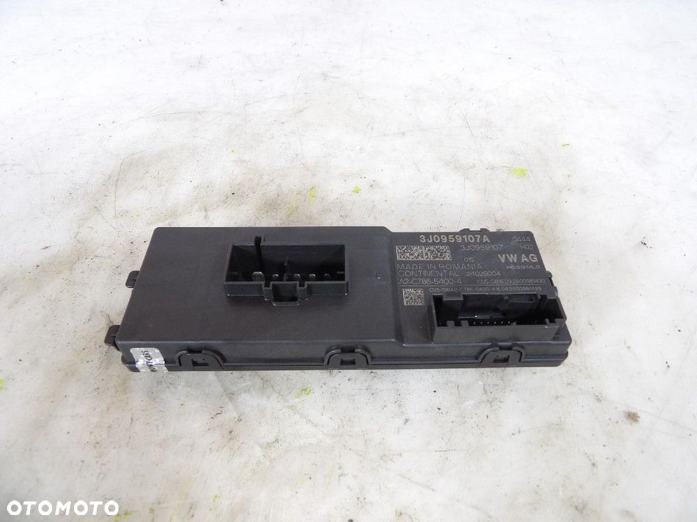 SKODA SUPERB IV 4 KOMBI MODUŁ STEROWNIK KLAPY 3J0959107A - 1