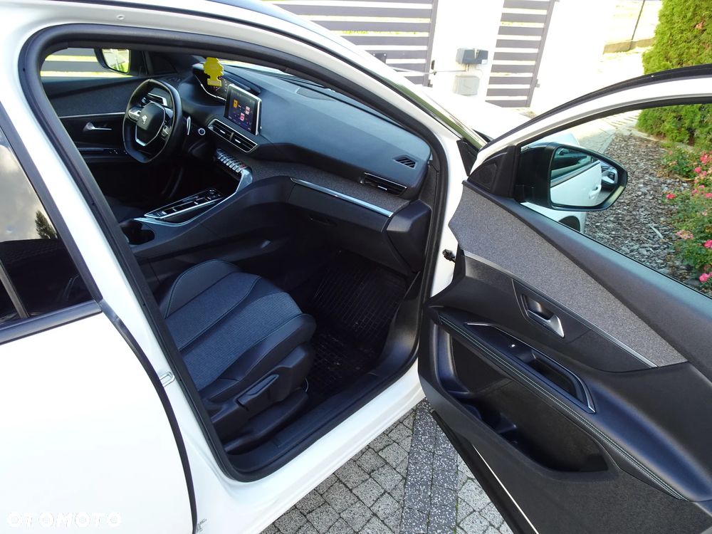 Peugeot 3008 1.5 BlueHDi Allure Pack S&S EAT8 - 15