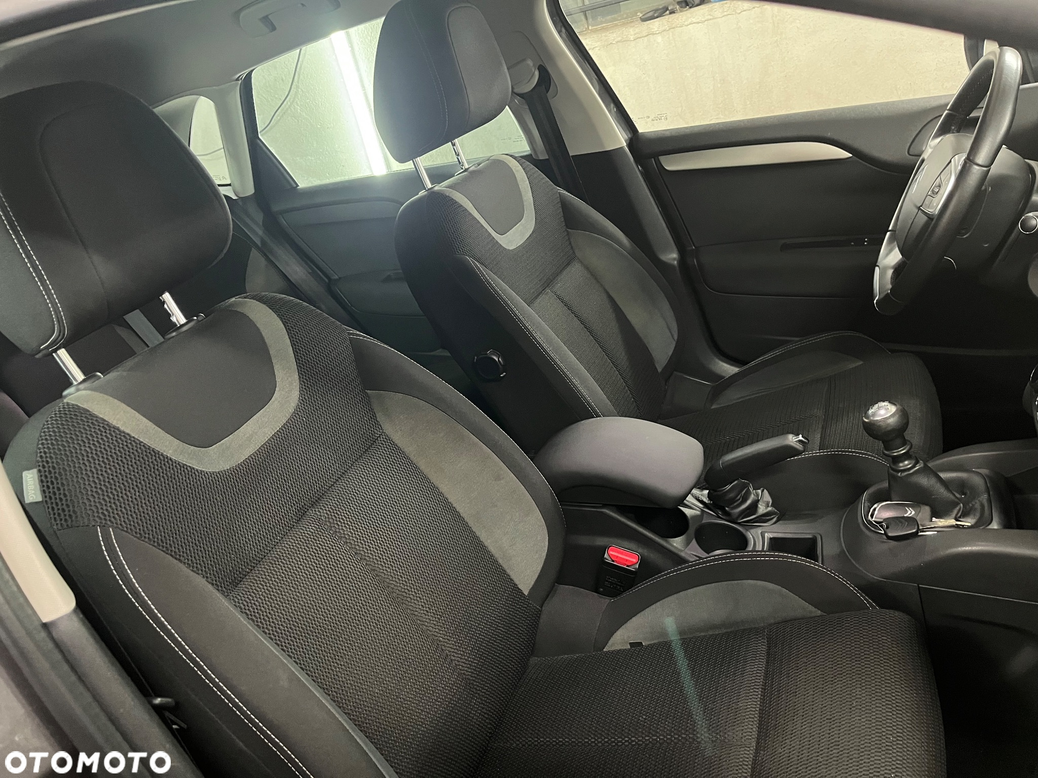 Citroën C4 e-HDi 115 Selection - 20
