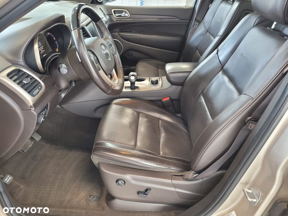 Jeep Grand Cherokee - 15