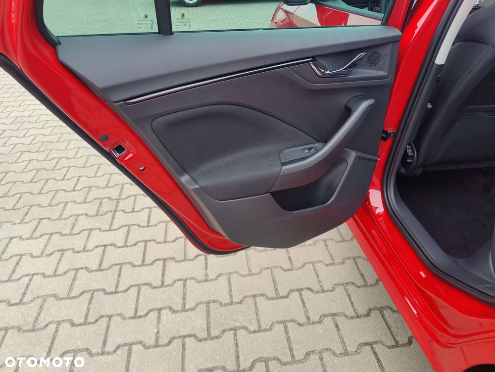 Skoda Kamiq 1.5 TSI Drive DSG - 25