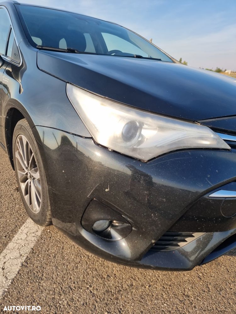 Toyota Avensis - 11