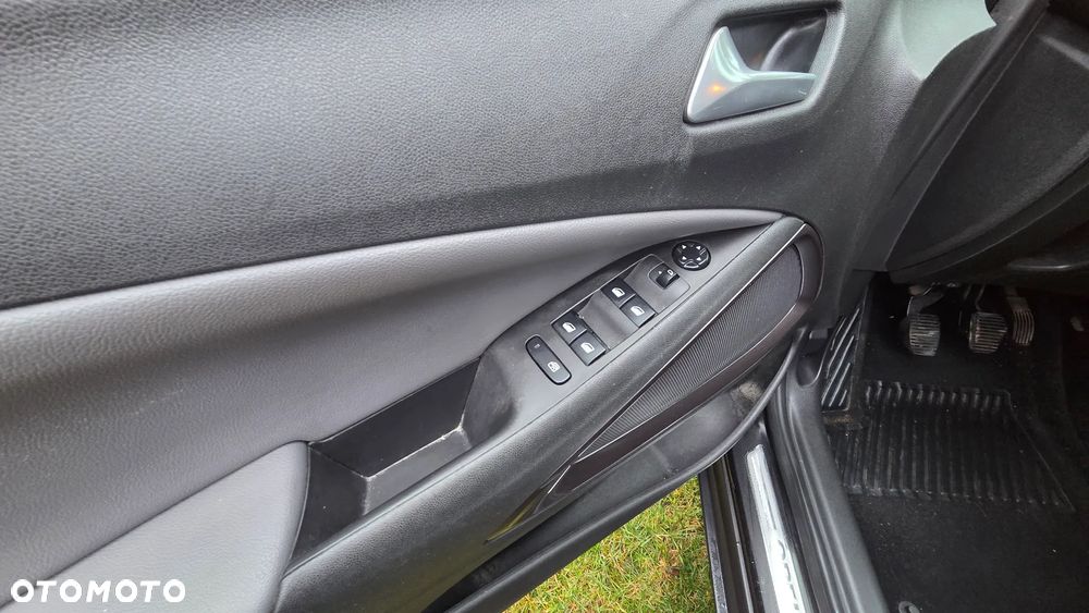 Opel Crossland X 1.2 Start/Stop Innovation - 38