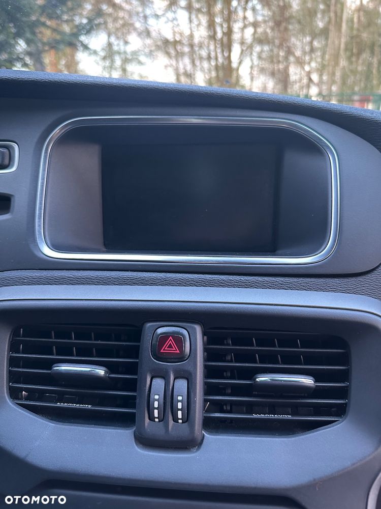 Volvo V40 D2 Momentum - 17