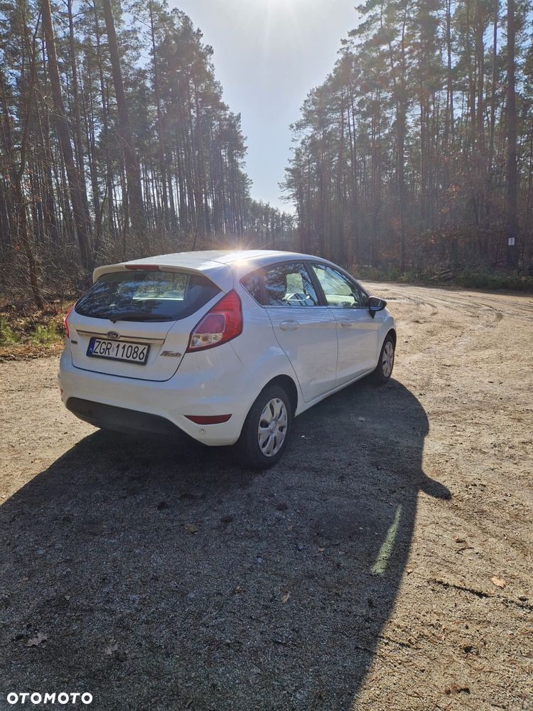 Ford Fiesta - 5