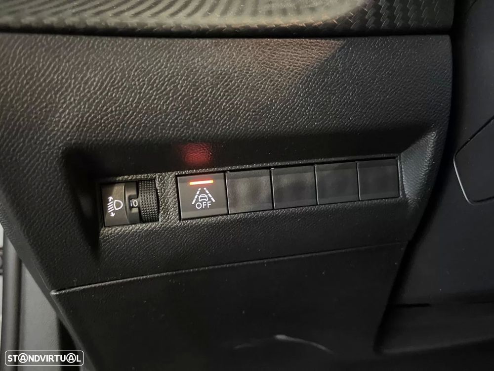 Peugeot e-2008 50 kWh Active Pack - 32