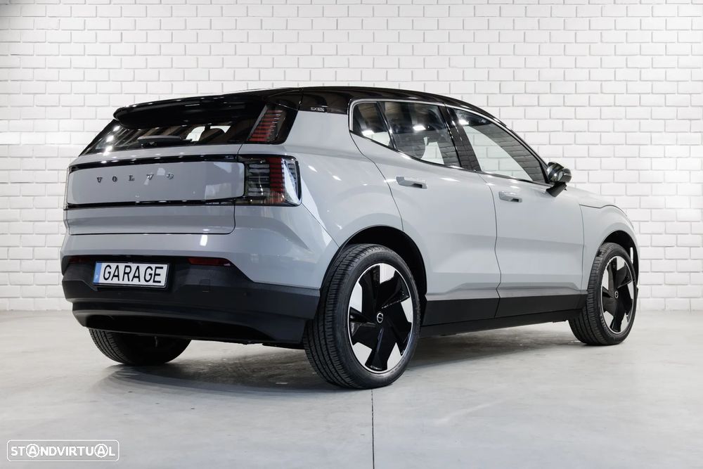 Volvo EX30 69 kWh Single Motor Extended Range Plus - 8