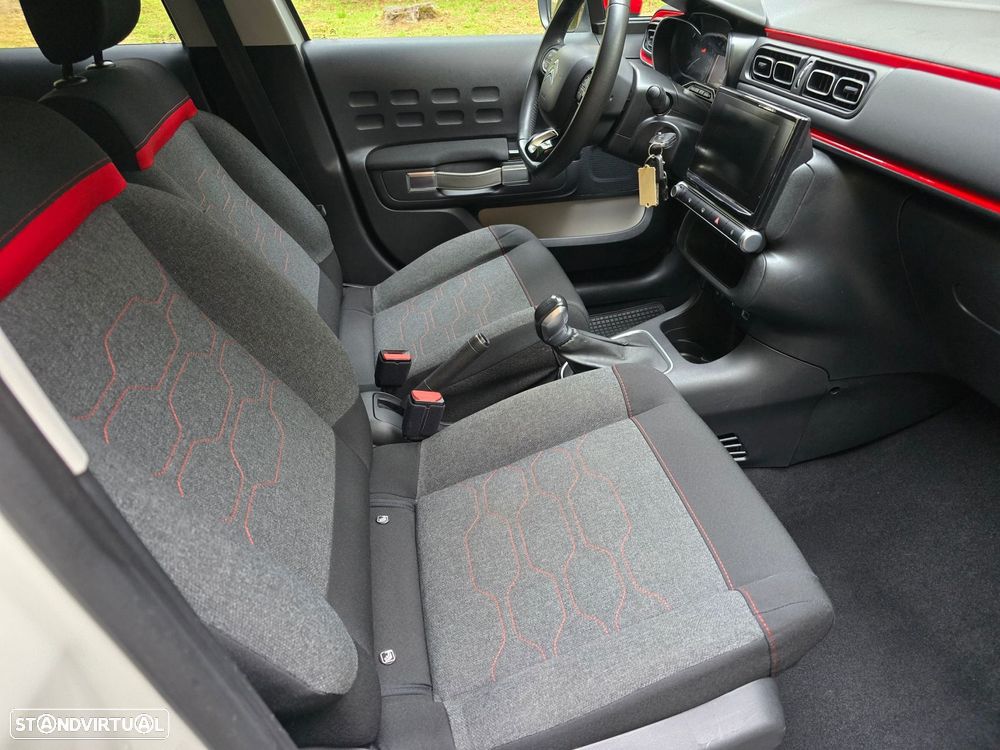 Citroën C3 1.2 PureTech Shine - 23
