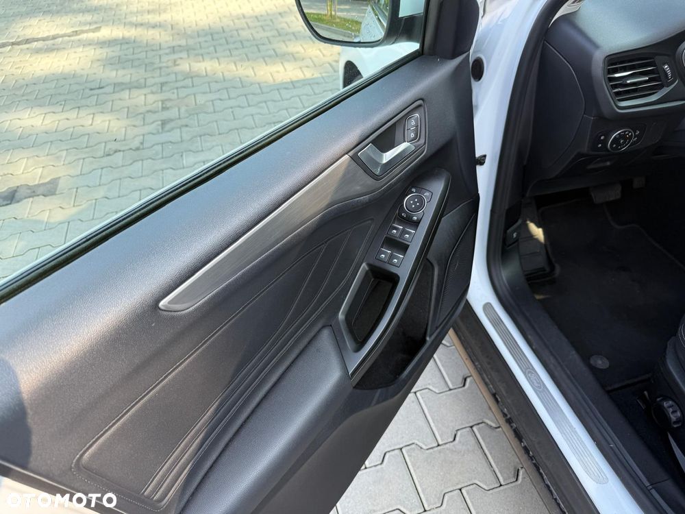 Ford Focus 2.0 TDCi SYNC Edition ASS PowerShift - 14