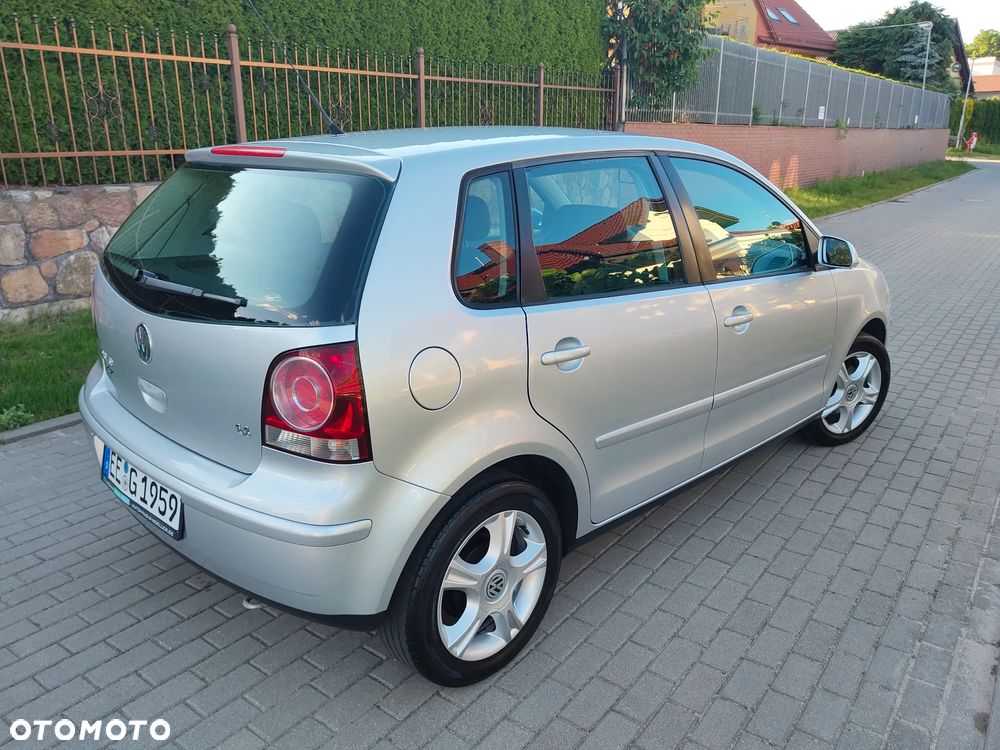 Volkswagen Polo 1.4 Comfortline - 12