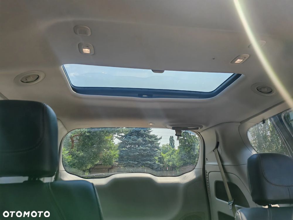 Chrysler Pacifica - 10