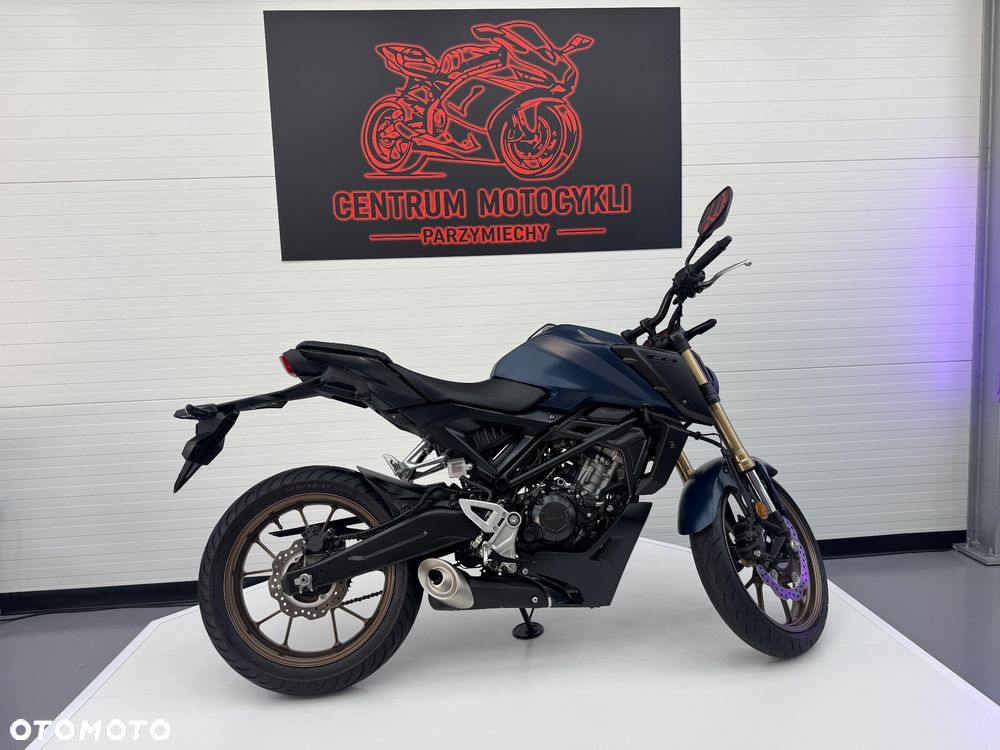 Honda CB - 2
