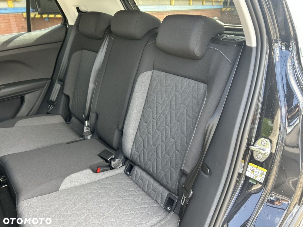 Volkswagen T-Cross - 16