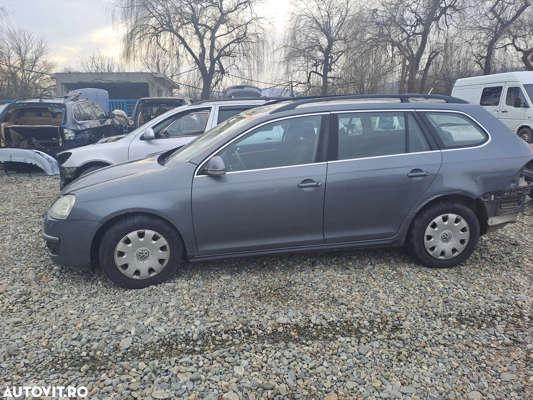 Dezmembram Volkswagen Golf V Break 2008 - 4