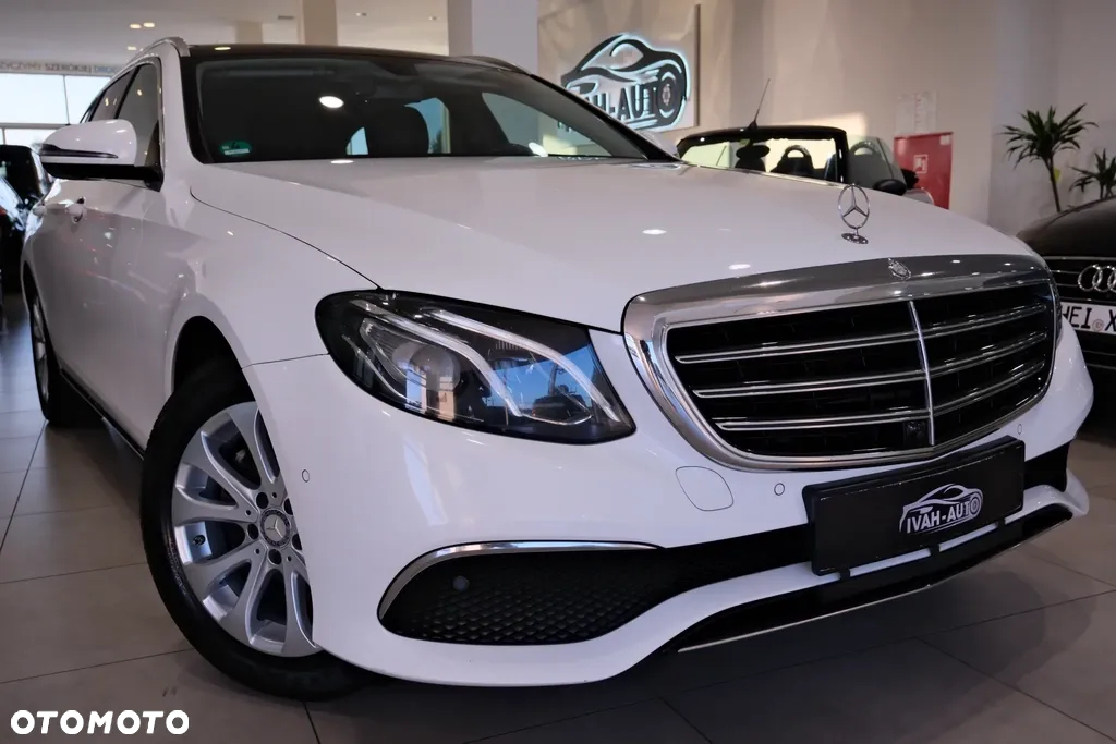 Mercedes-Benz Klasa E 220 d 4Matic T 9G-TRONIC Exclusive - 5