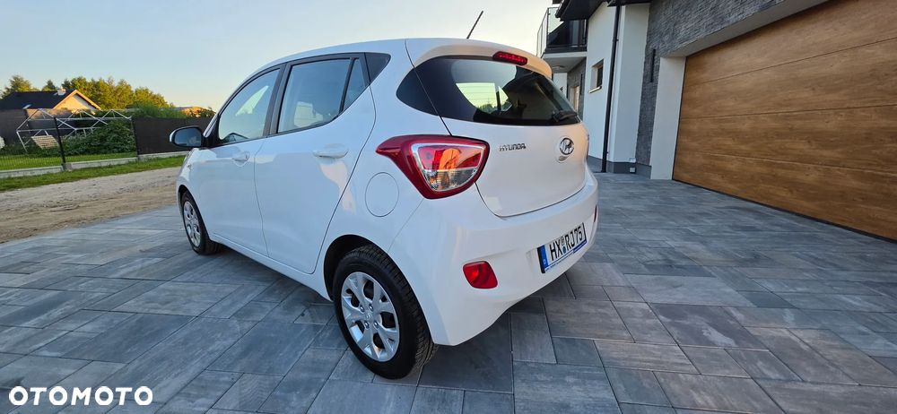 Hyundai i10 1.1 FIFA WM Edition - 19