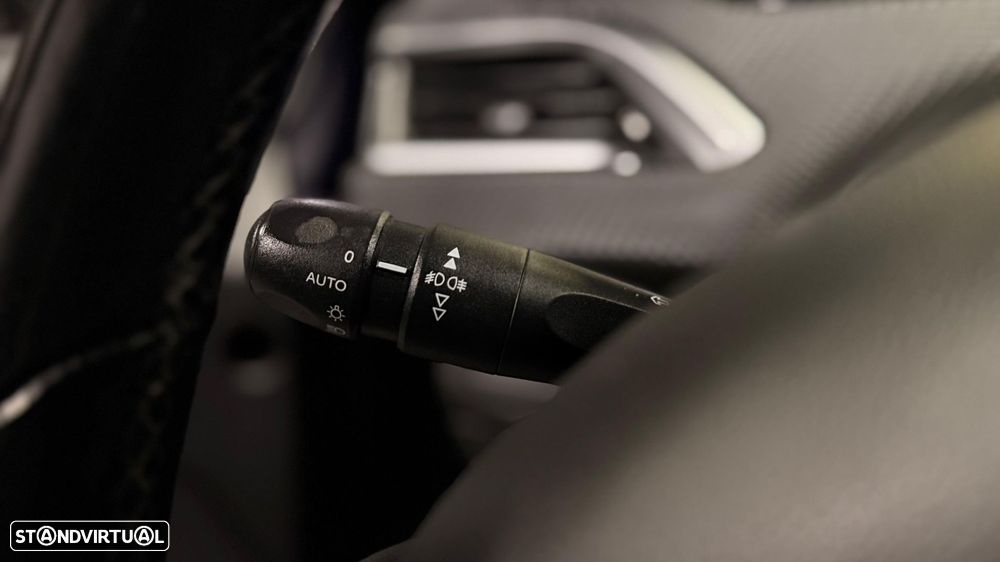 Peugeot 208 1.5 BlueHDi Allure - 28