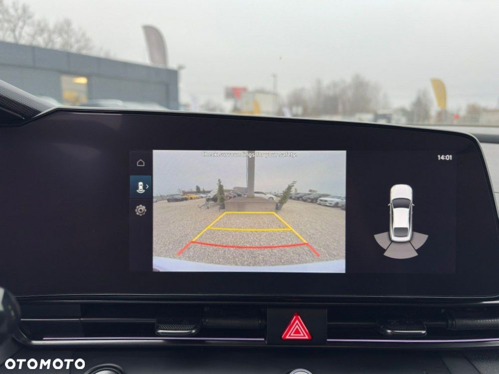 Hyundai Elantra - 18