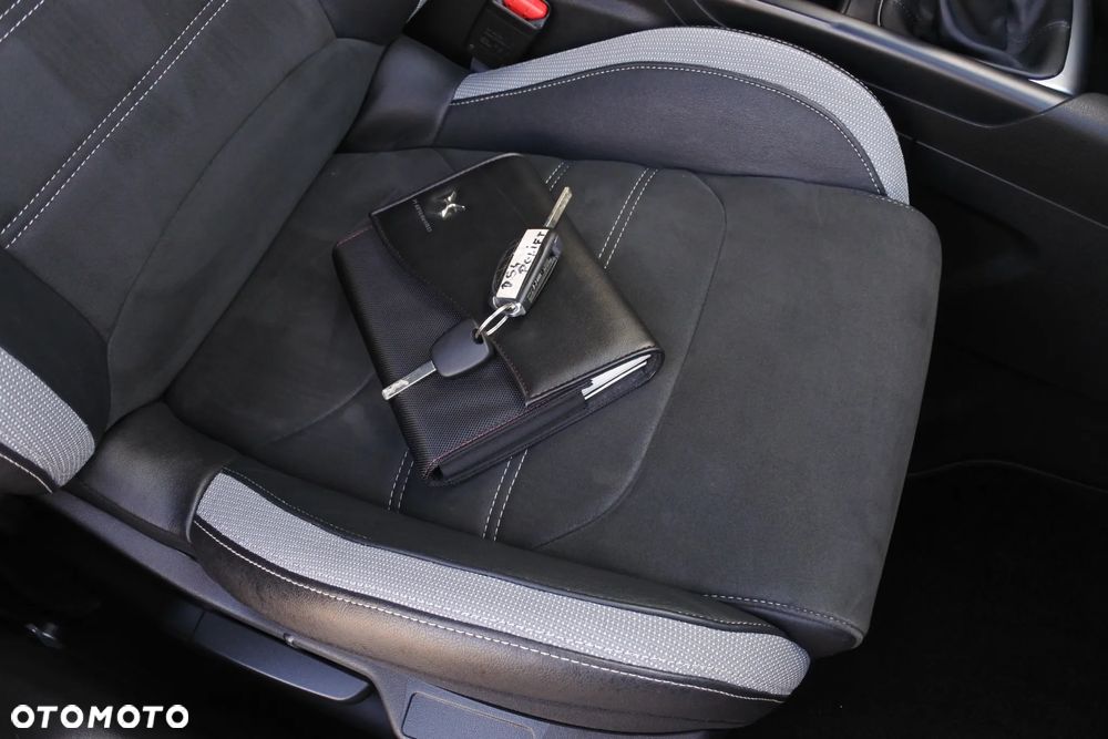 DS Automobiles DS 4 - 7