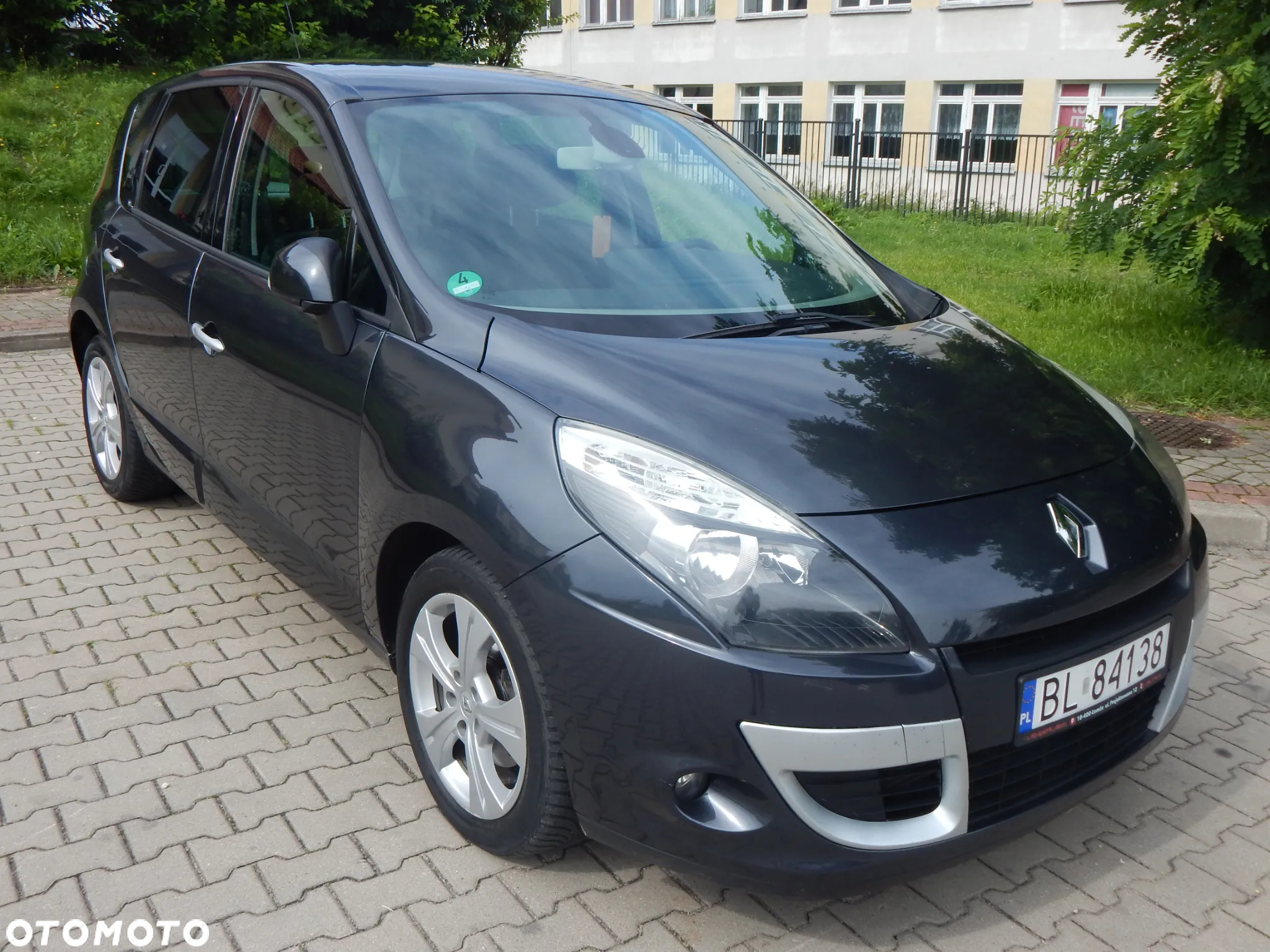 Renault Scenic 1.9 dCi Privilege - 17