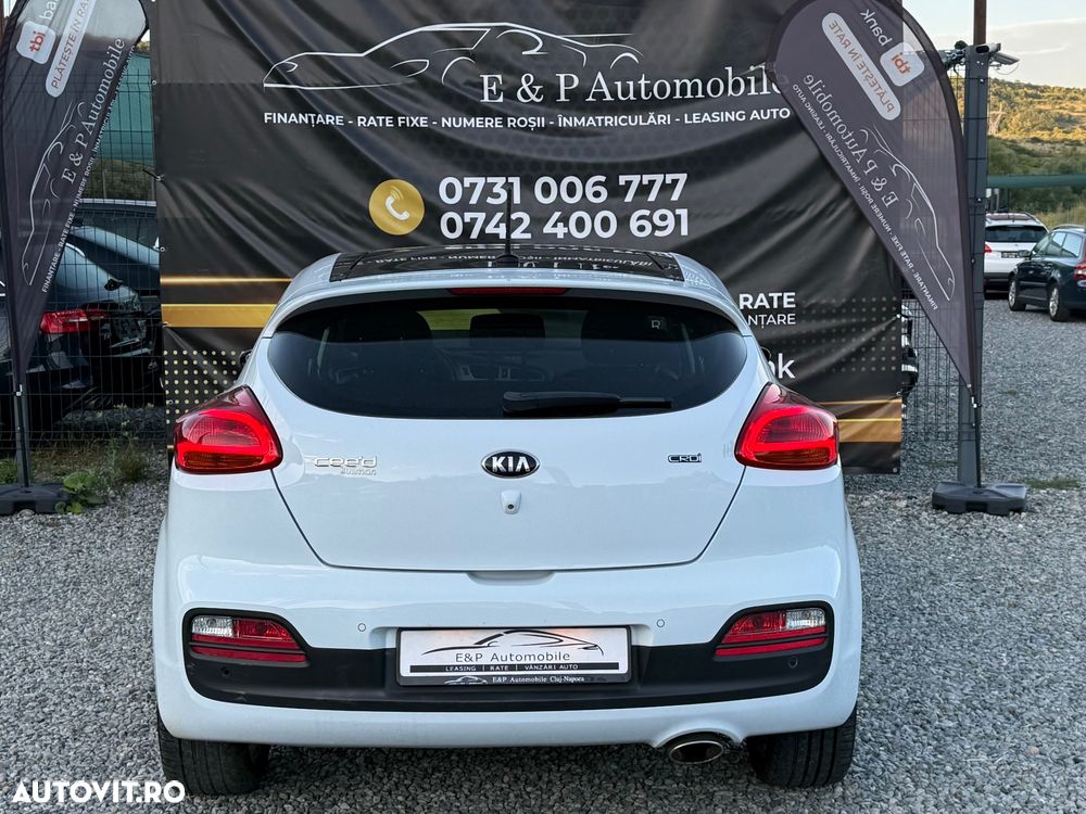 Kia Ceed 1.6 CRDi 128 ISG SW Dream-Team Edition - 10