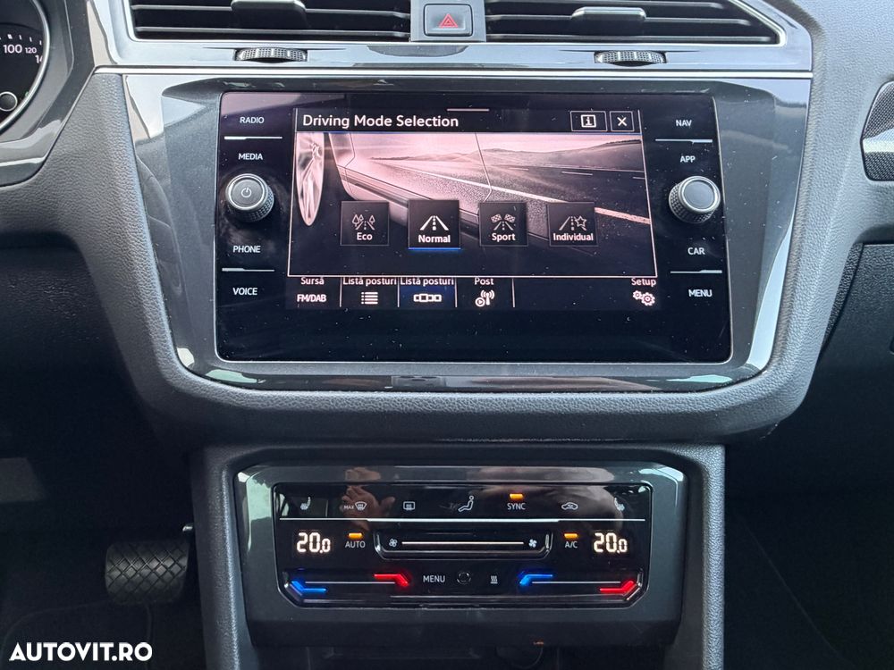 Volkswagen Tiguan 2.0 TDI SCR 4MOTION DSG Elegance - 16