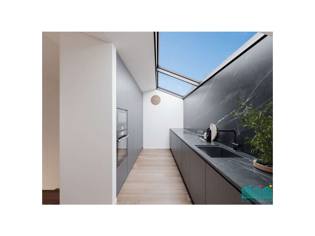 Apartamento T3 Duplex com Terraços na Praia da Barra - Grande imagem: 5/12