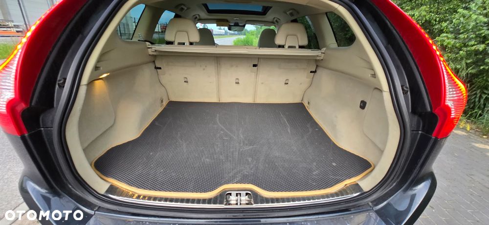 Volvo XC 60 D4 AWD Geartronic Summum - 22