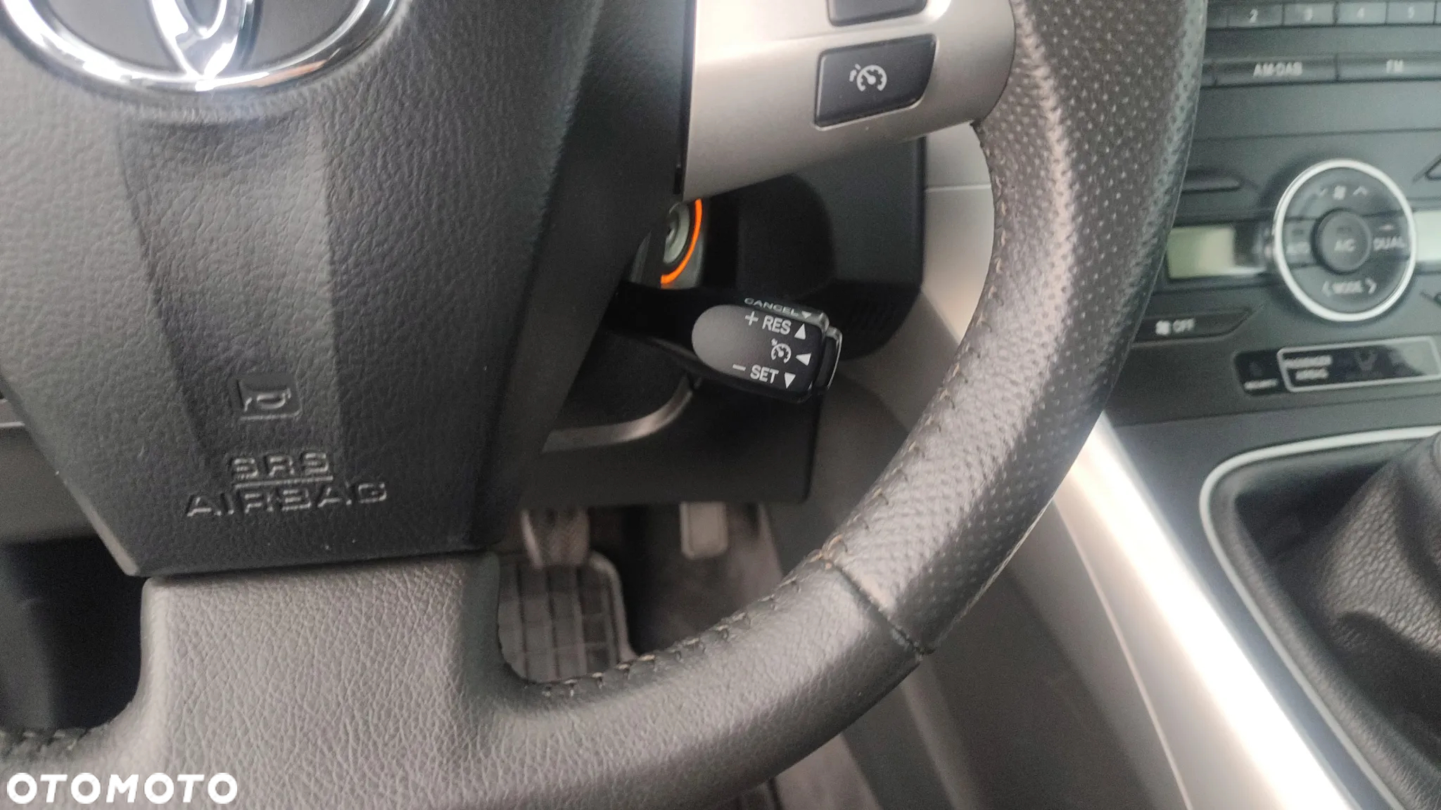 Toyota Auris 1.6 Luna - 28