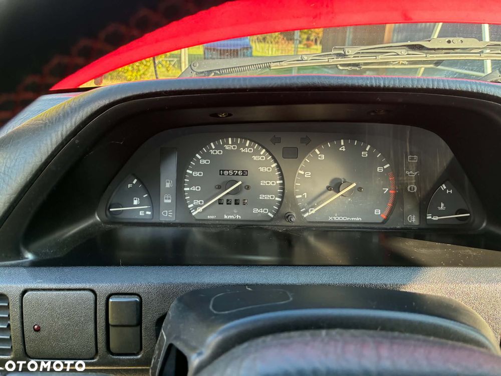 Mazda 323 - 23