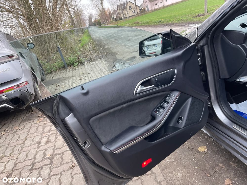 Mercedes-Benz CLA 180 d 7G-DCT AMG Line - 22