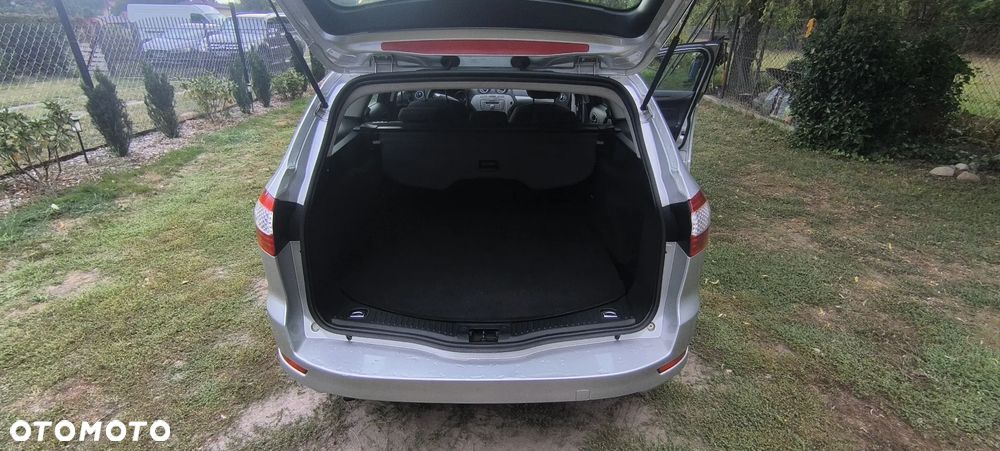 Ford Mondeo - 17
